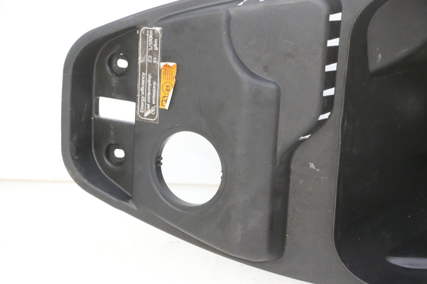 photo de UNDERSEAT STORAGE MOTRON BREEZY 4T 50 (2021 - 2025) - Fixing points details