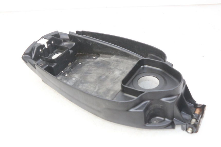 photo de SEAT STORAGE BOX YAMAHA BW'S NAKED 50 (2008 - 2019) - Alternative perspective