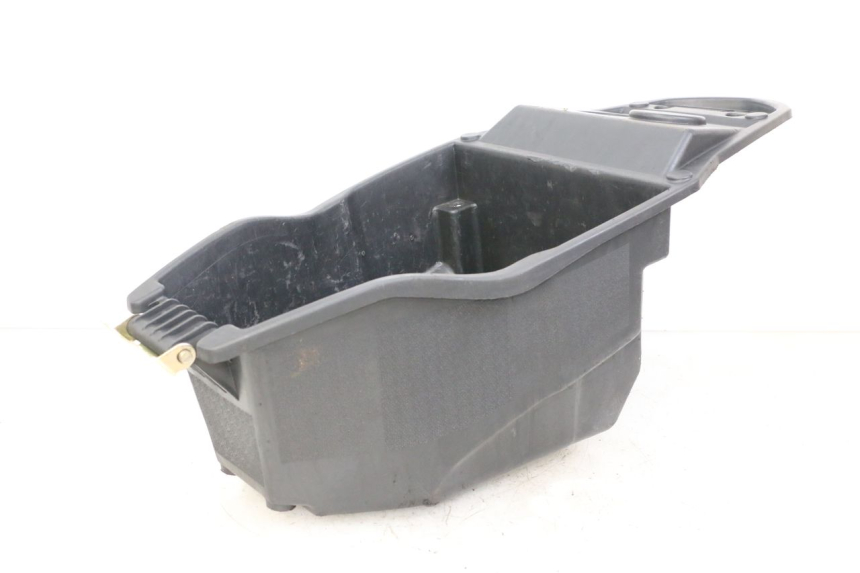 photo de UNDERSEAT STORAGE ORCAL CAVARO 4T 50 (2019 - 2023) - Fixing points details