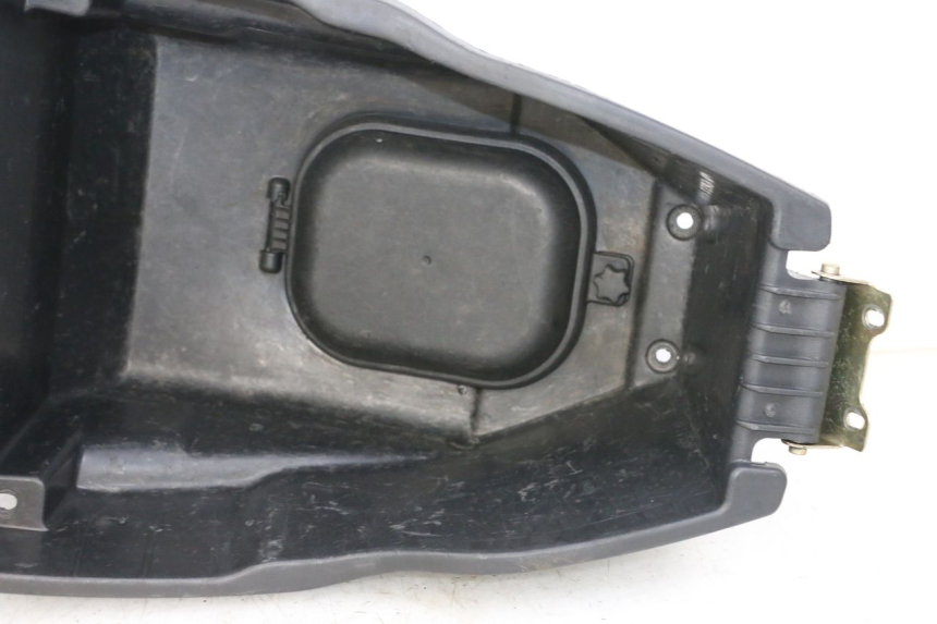 photo de UNDERSEAT STORAGE ORCAL CAVARO 4T 50 (2019 - 2023) - Surface and material condition