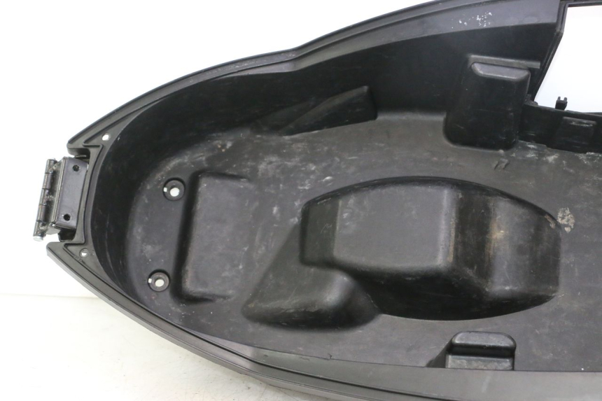 photo de SEAT STORAGE BOX PEUGEOT CITYSTAR 2T 50 (2018 - 2021) - Component detail