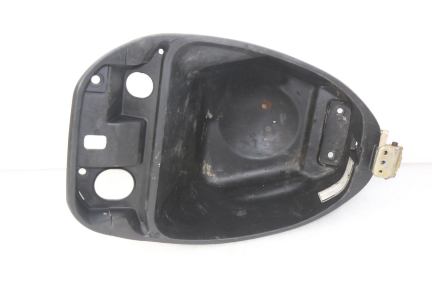 photo de UNDERSEAT STORAGE DAELIM S FIVE 2T 50 (2005 - 2009) - Technical close-up