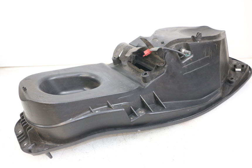 photo de UNDERSEAT STORAGE KYMCO DINK STREET 125 (2009 - 2014) - Component detail