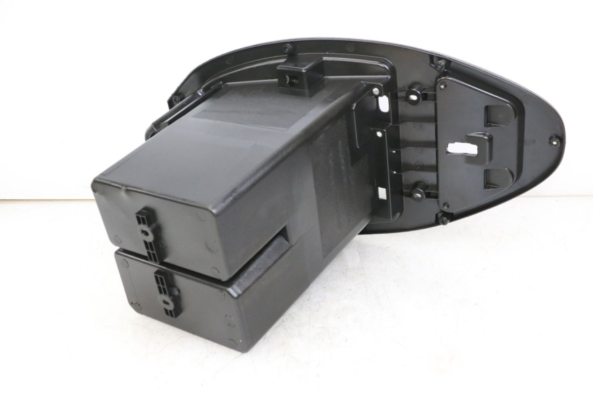 photo de UNDERSEAT STORAGE WAYSCRAL E-START 1 (2018 - 2022) - Technical close-up