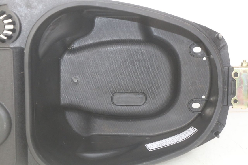 photo de SEAT STORAGE BOX JM MOTORS EVOLIS 4T 50 (2018 - 2022) - Product overview