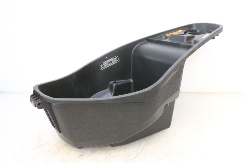photo de SEAT TRUNK KEEWAY F-ACT FACT EVO 50 (2020 - 2026) - Surface and material condition