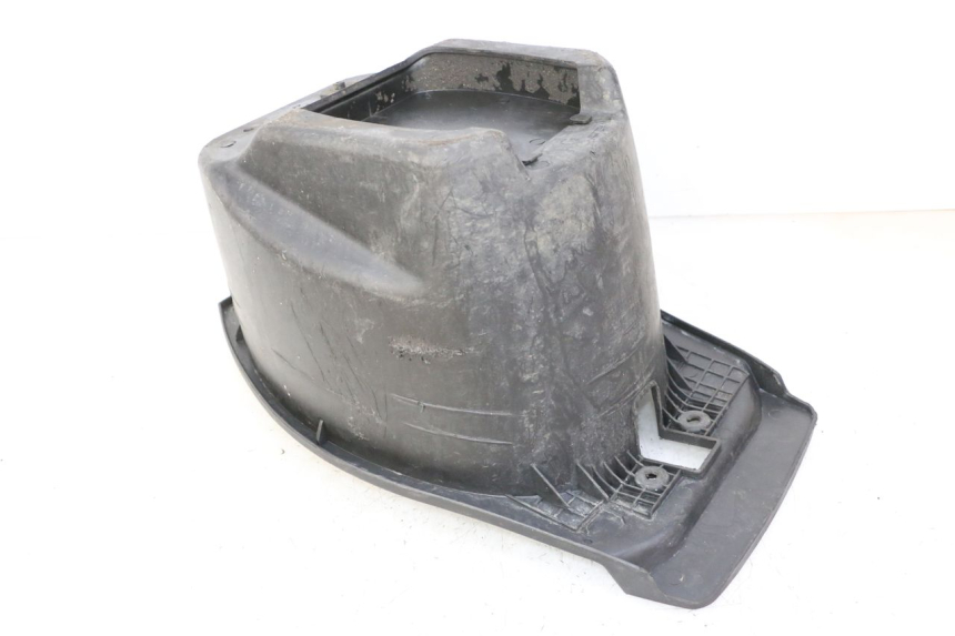 photo de SEAT STORAGE BOX KEEWAY F-ACT FACT 50 (2006 - 2011) - Zoom on usage condition