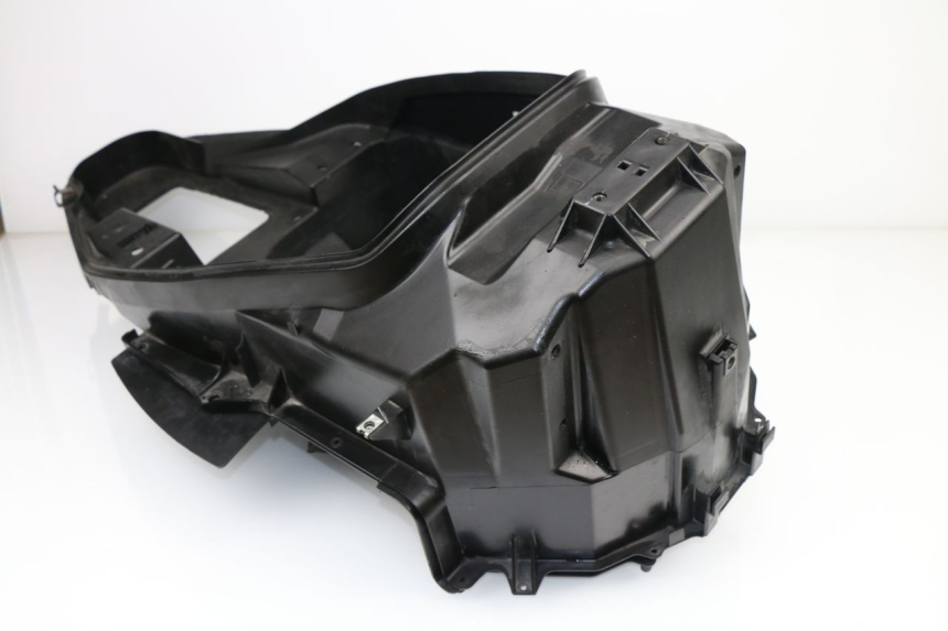 photo de UNDERSEAT STORAGE HONDA FES FORESIGHT 250 (1997 - 2002) - Technical close-up