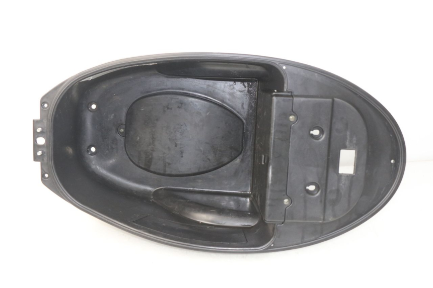 photo de UNDERSEAT STORAGE EUROCKA FIFTY 50 (2013 - 2022) - Technical close-up
