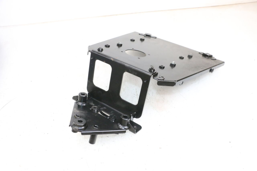 photo de SEAT STORAGE BOX YAMAHA FJR ABS 1300 (2006 - 2012) - Component zoom