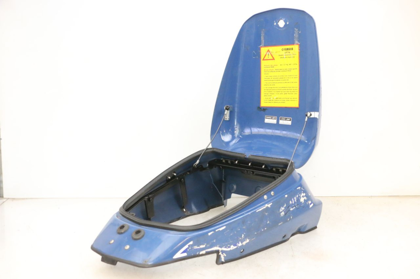 photo de SEAT STORAGE BOX YAMAHA FJR ABS 1300 (2006 - 2012) - Fixing points details