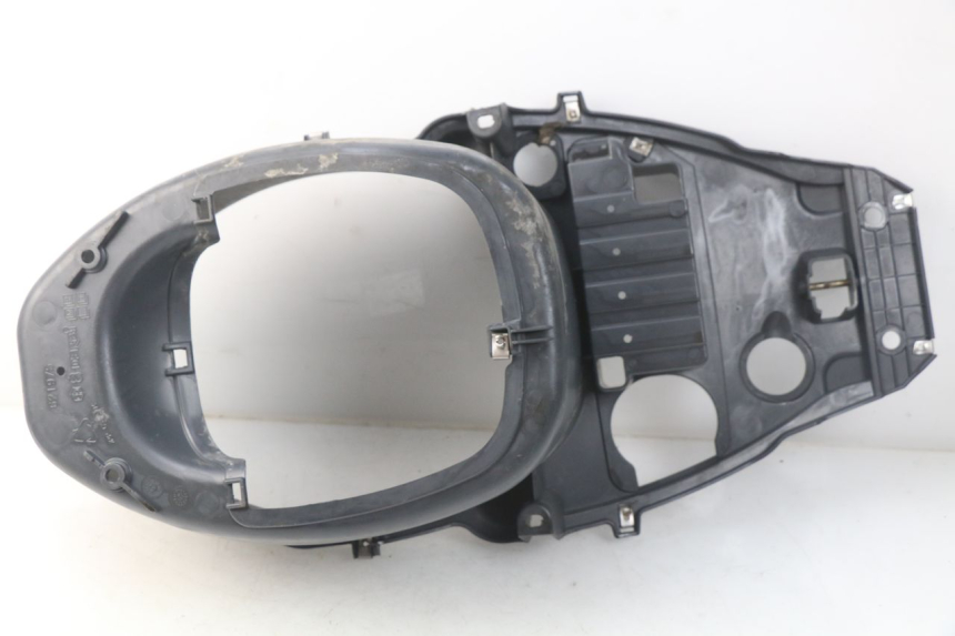 photo de UNDERSEAT STORAGE PIAGGIO FLY 2T 50 (2004 - 2017) - Zoom on usage condition