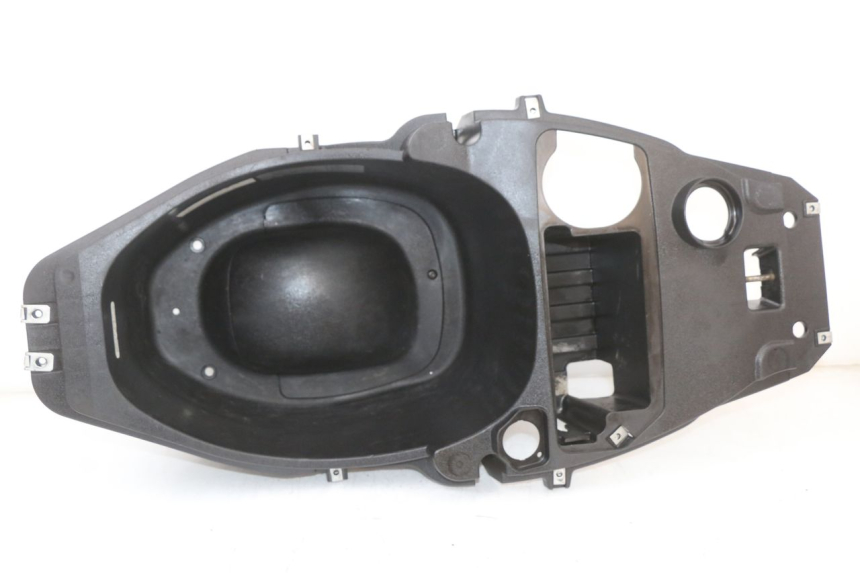 photo de UNDERSEAT STORAGE PIAGGIO FLY 2T 50 (2004 - 2017) - Component detail