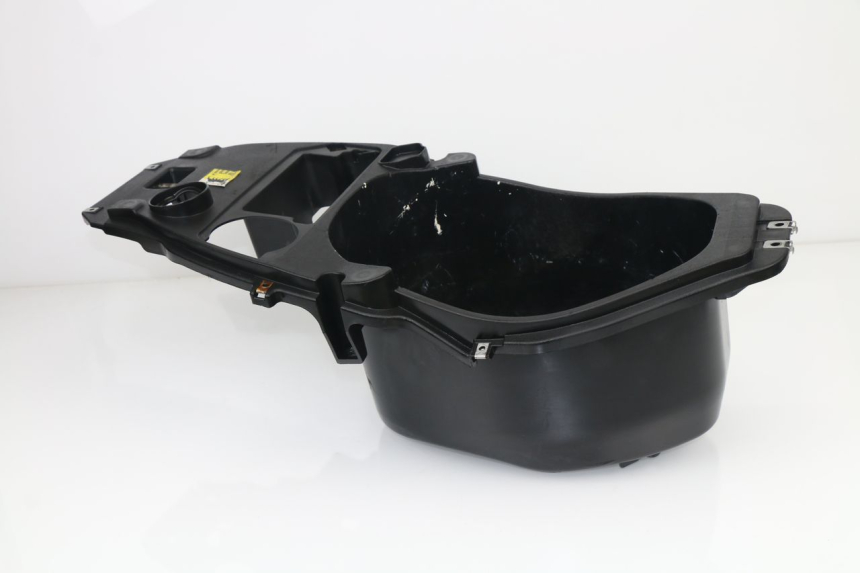 photo de UNDERSEAT STORAGE PIAGGIO FLY 125 (2005 - 2012) - Main view