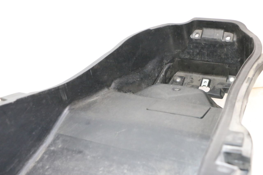 photo de UNDERSEAT STORAGE HONDA FORZA ABS 300 (2013 - 2017) - Component detail