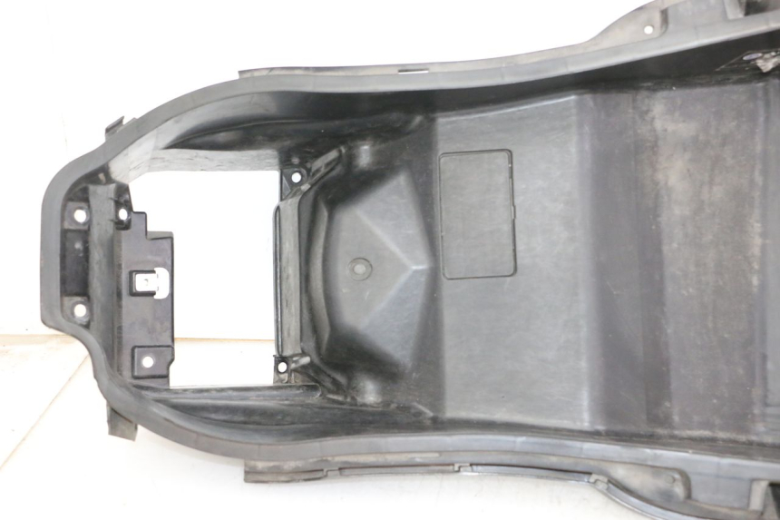 photo de UNDERSEAT STORAGE HONDA FORZA ABS 300 (2013 - 2017) - High-resolution close-up