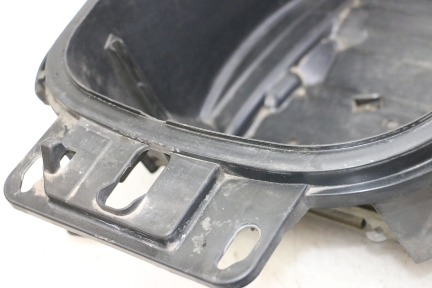 photo de UNDERSEAT STORAGE HONDA FORZA ABS 300 (2013 - 2017) - Alternative perspective