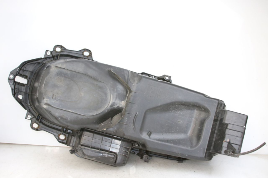 photo de SEAT STORAGE BOX HONDA FORZA 125 (2015 - 2016) - Zoom on usage condition