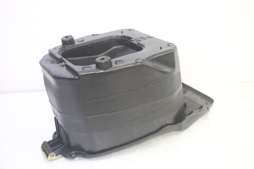 photo de UNDERSEAT STORAGE EUROCKA GTR 50 (2018 - 2021) - Surface and material condition