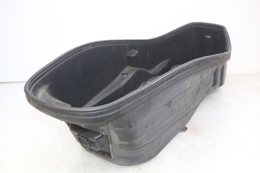 photo de SEAT STORAGE BOX SYM GTS EFI 125 (2012 - 2016) - Product overview