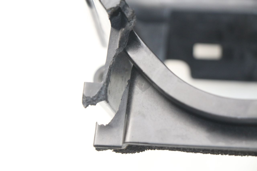 photo de UNDERSEAT STORAGE HONDA INTEGRA NC D 750 (2016 - 2018) - Alternative perspective