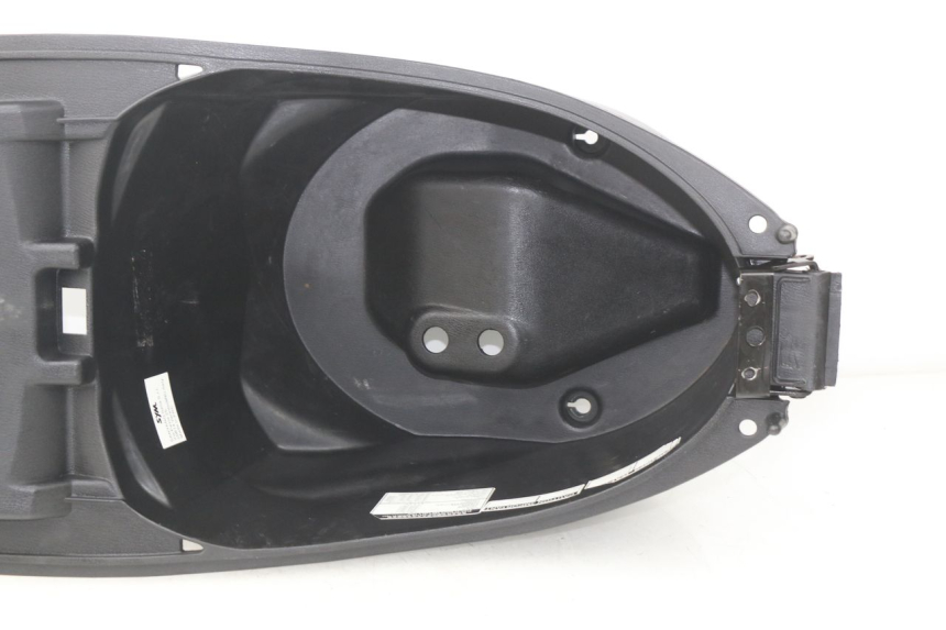 photo de SEAT STORAGE BOX SYM JET 4 4T 50 (2018 - 2021) - Product overview