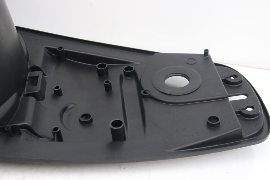 photo de SEAT STORAGE BOX SYM JET 4 4T 50 (2018 - 2021) - Checked used part