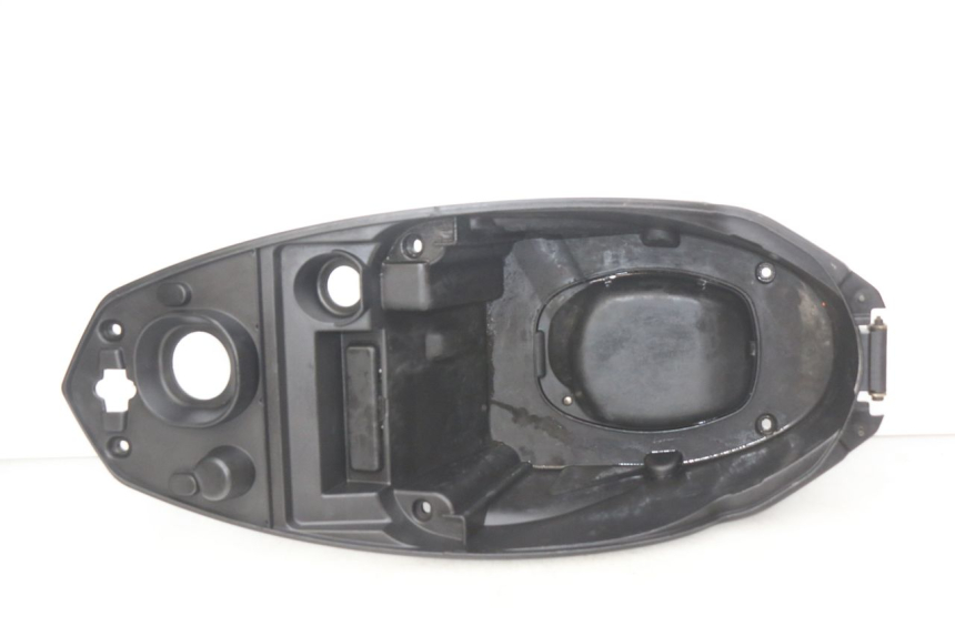 photo de SEAT TRUNK PEUGEOT KISBEE 2T 50 (2010 - 2017) - Main view