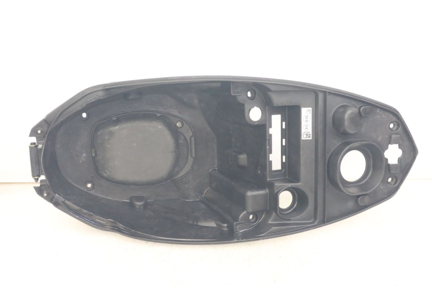 photo de SEAT STORAGE BOX PEUGEOT KISBEE 2T 50 (2018 - 2022) - Component detail