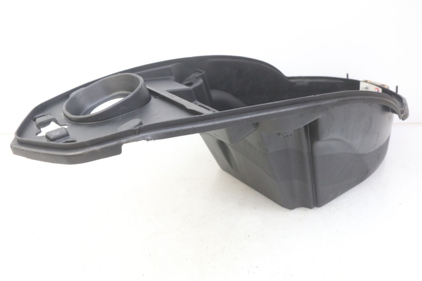 photo de SEAT STORAGE BOX PEUGEOT KISBEE 4T 50 (2010 - 2017) - Surface and material condition