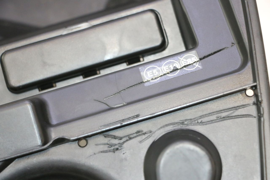 photo de UNDERSEAT STORAGE PEUGEOT KISBEE 4T 50 (2023 - 2026) - Fixing points details