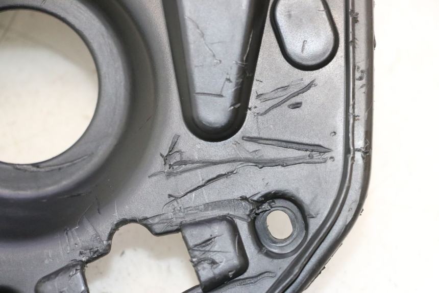 photo de UNDERSEAT STORAGE PEUGEOT KISBEE 4T 50 (2023 - 2026) - Checked used part