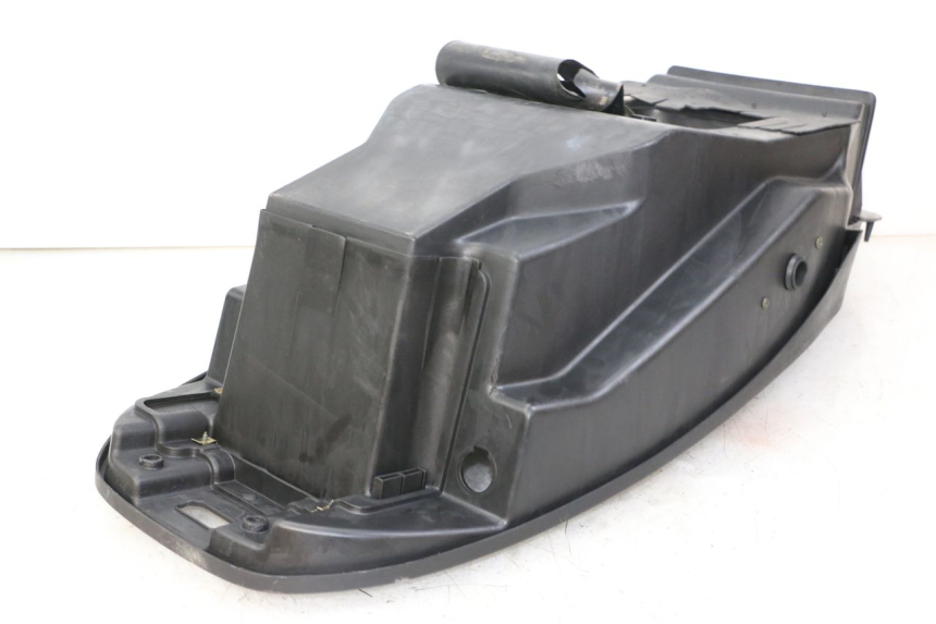 photo de UNDERSEAT STORAGE KYMCO GRAND DINK 125 (2008 - 2014) - Technical close-up