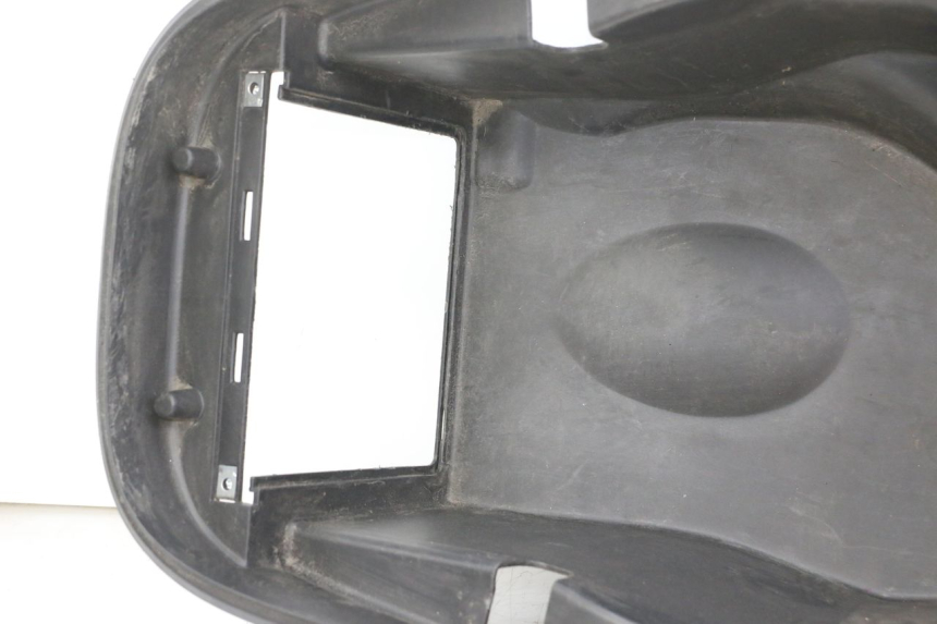 photo de UNDERSEAT STORAGE KYMCO X-TOWN XTOWN 125 (2016 - 2021) - Surface and material condition