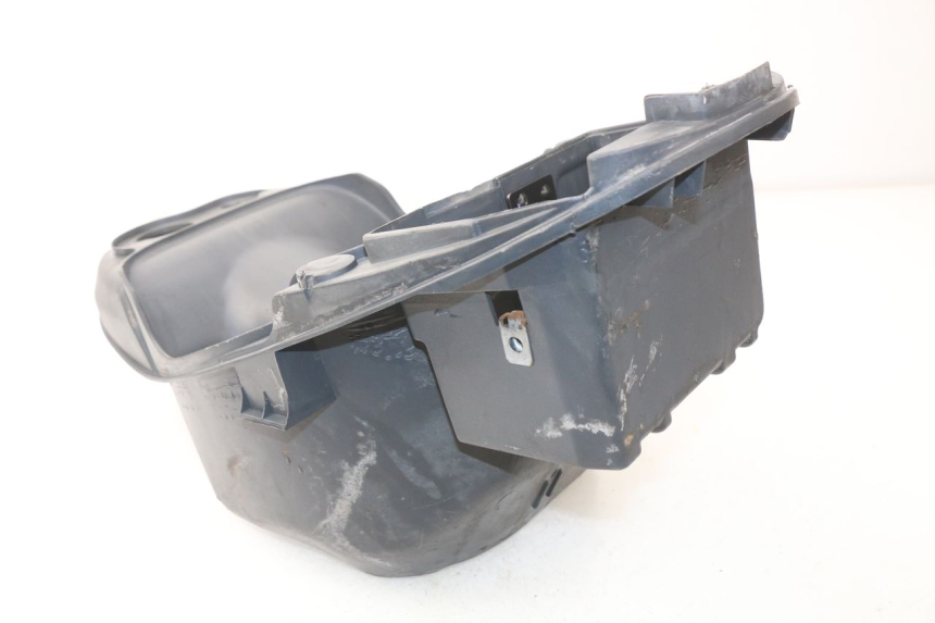 photo de SEAT STORAGE BOX PIAGGIO LIBERTY 4T 50 (2004 - 2008) - Surface and material condition