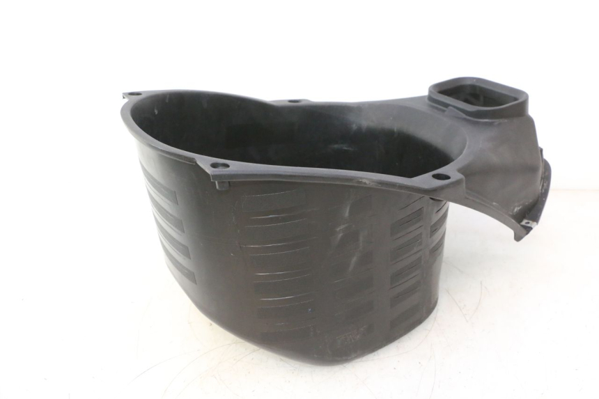 photo de UNDERSEAT STORAGE PIAGGIO LIBERTY IGET 4T 50 (2015 - 2020) - Technical close-up