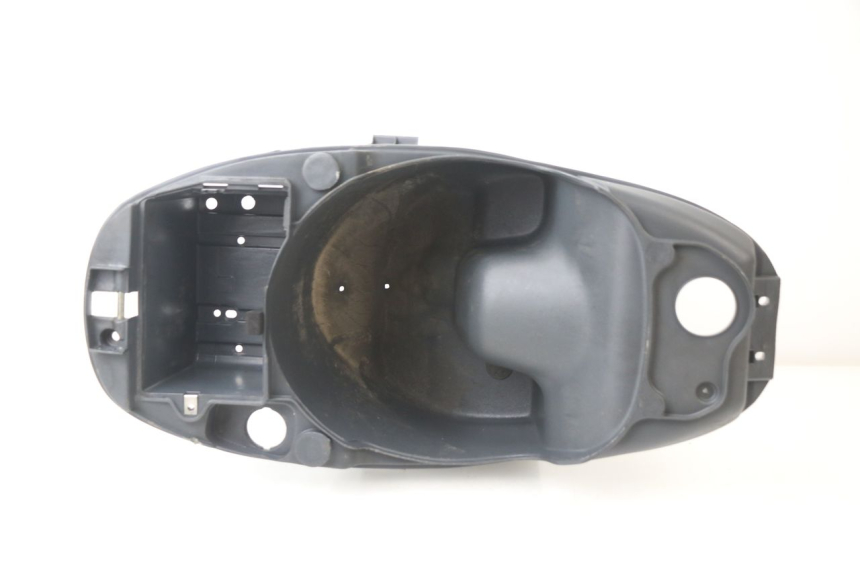 photo de SEAT STORAGE BOX PIAGGIO LIBERTY 125 (2009 - 2013) - Main view