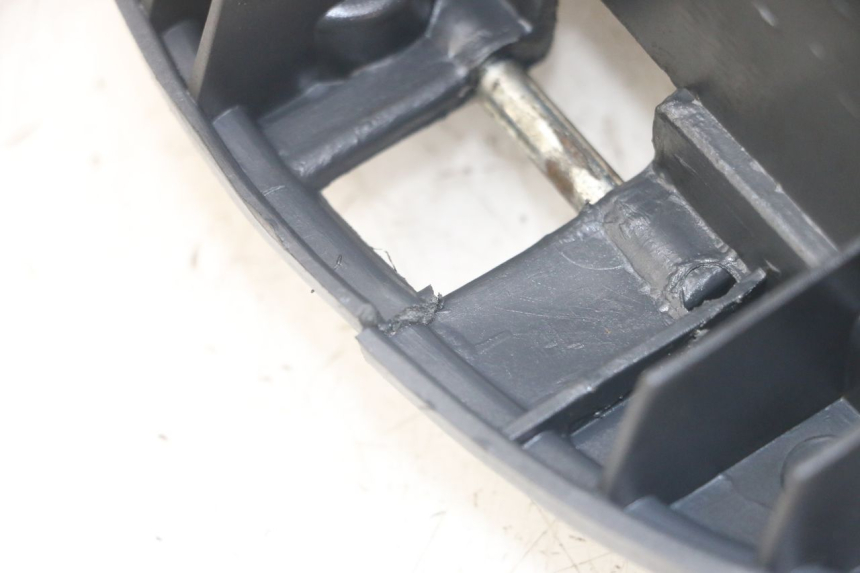 photo de SEAT STORAGE BOX PIAGGIO LIBERTY 125 (2009 - 2013) - Zoom on usage condition