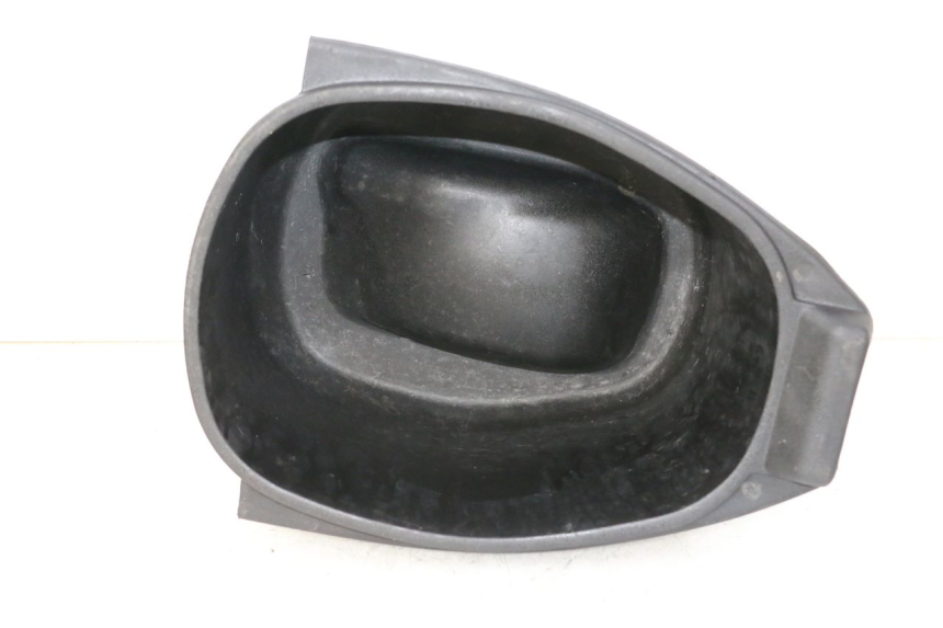 photo de UNDERSEAT STORAGE PIAGGIO LXV 4T 50 (2009 - 2013) - Main view