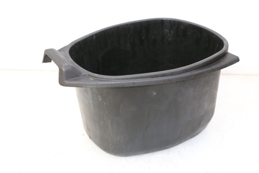 photo de UNDERSEAT STORAGE PIAGGIO LXV 4T 50 (2009 - 2013) - Technical close-up