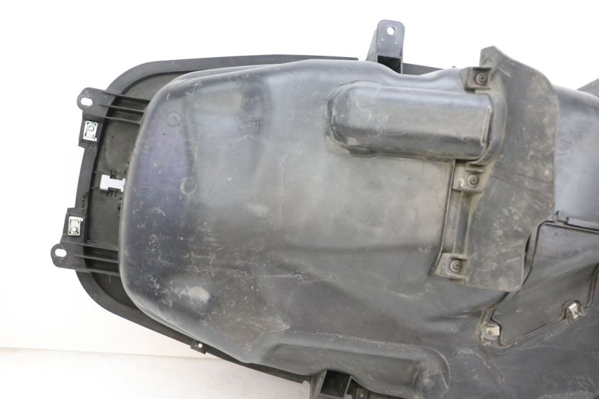 photo de UNDERSEAT STORAGE PIAGGIO MP3 HPE 350 (2018 - 2020) - Distinctive features