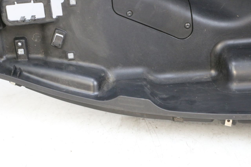 photo de UNDERSEAT STORAGE PIAGGIO MP3 HPE 350 (2018 - 2020) - High-resolution close-up