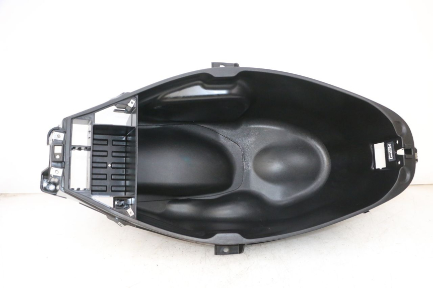 photo de UNDERSEAT STORAGE PIAGGIO MP3 HPE 300 (2019 - 2026) - Main view