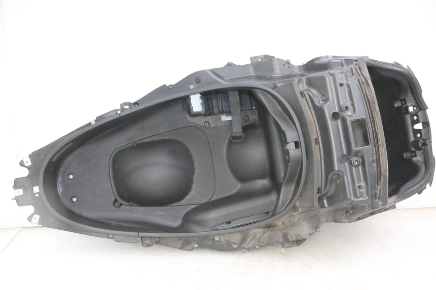 photo de UNDERSEAT STORAGE PIAGGIO MP3 LT 300 (2010 - 2016) - Main view