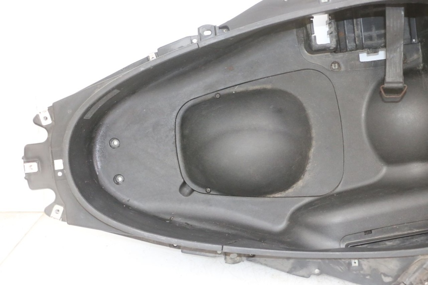 photo de UNDERSEAT STORAGE PIAGGIO MP3 LT 300 (2010 - 2016) - Additional view of the item