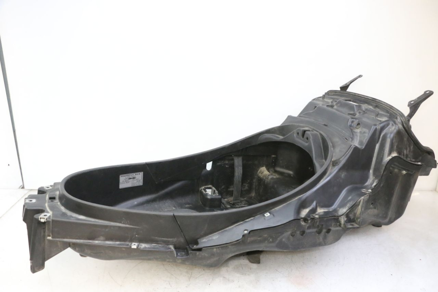 photo de UNDERSEAT STORAGE PIAGGIO MP3 RL 250 (2006 - 2010) - Markings and original references