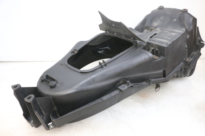 photo de UNDERSEAT STORAGE PIAGGIO MP3 RL 250 (2006 - 2010) - Additional view of the item