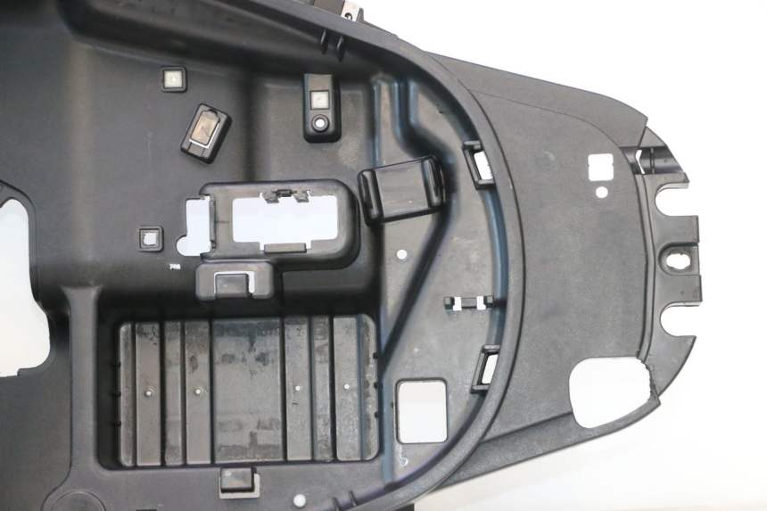 photo de UNDERSEAT STORAGE PIAGGIO MP3 500 (2016 - 2018) - High-resolution close-up