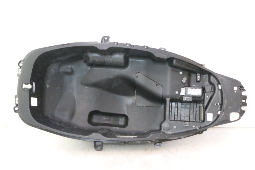photo de UNDERSEAT STORAGE PIAGGIO MP3 500 (2016 - 2018) - Main view