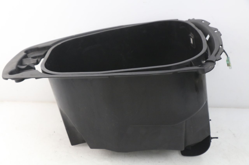 photo de UNDERSEAT STORAGE MBK MW TRYPTIK 125 (2017 - 2022) - Main view